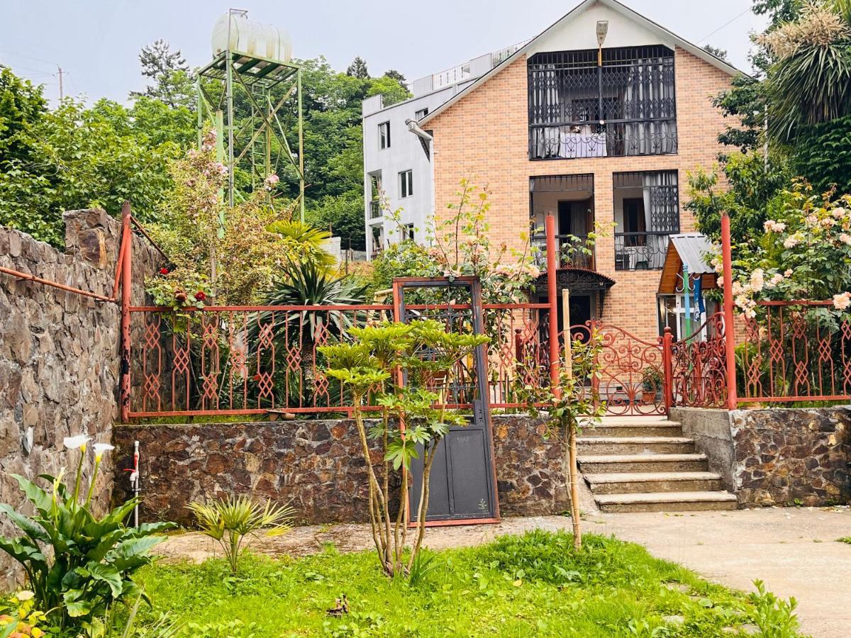 Dato'S Guesthouse Махинари Екстериор снимка